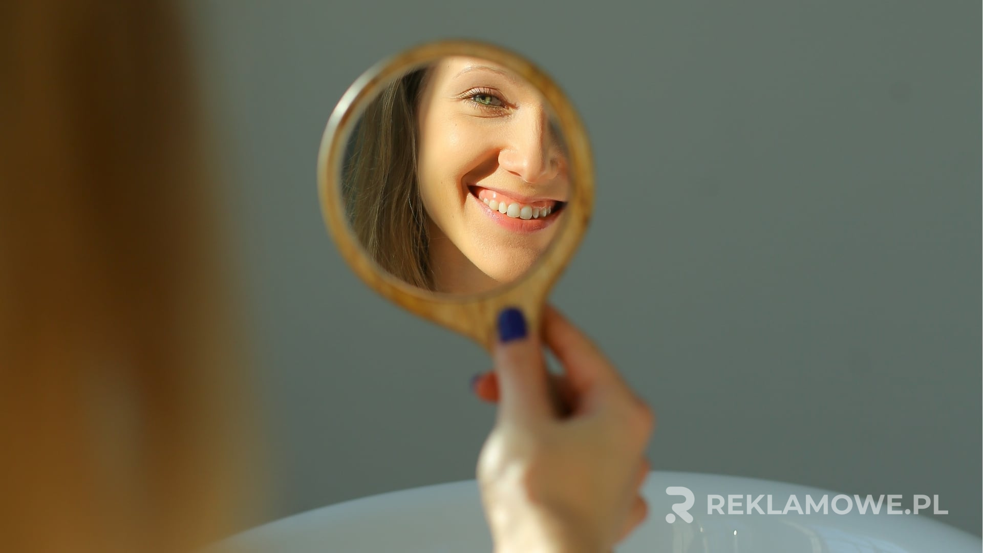 Promowanie produktów za pomocą lusterek reklamowych