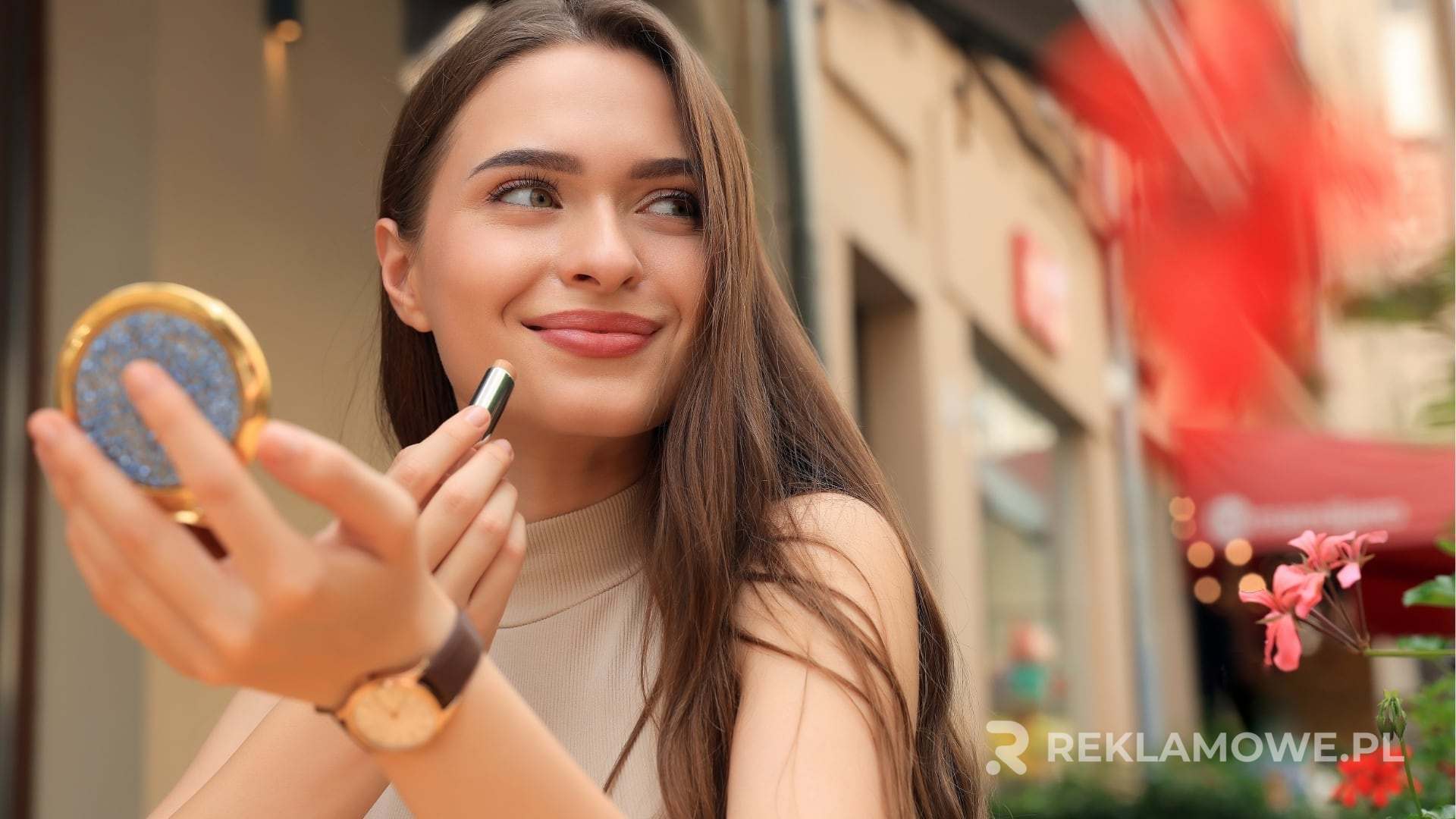 Jak lusterka reklamowe wpływają na doświadczenie klientów w punktach sprzedaży Lusterka reklamowe w sklepie zwiększające doświadczenia klientów